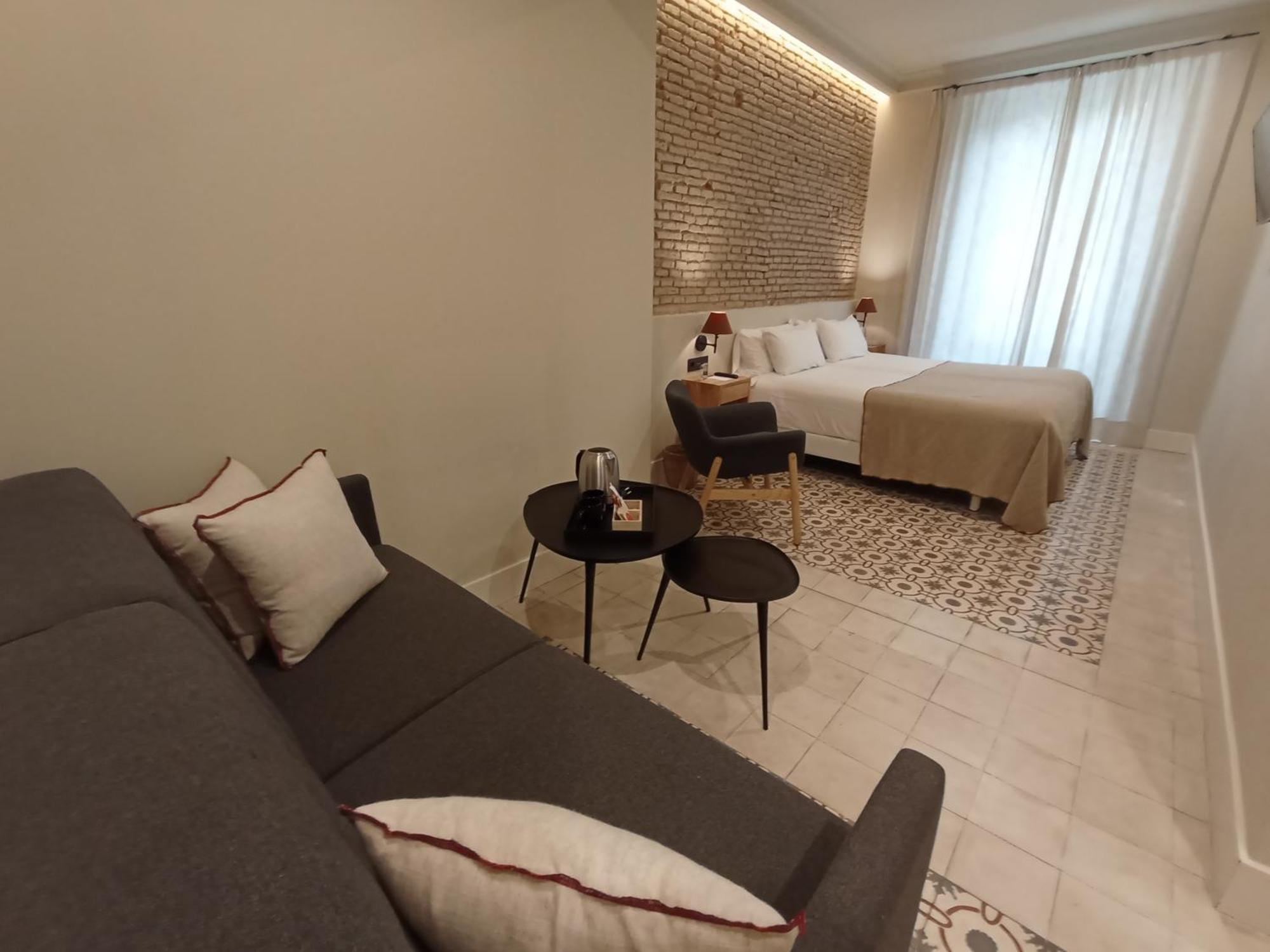 Uma Suites Parada Del Marques Seville Ngoại thất bức ảnh