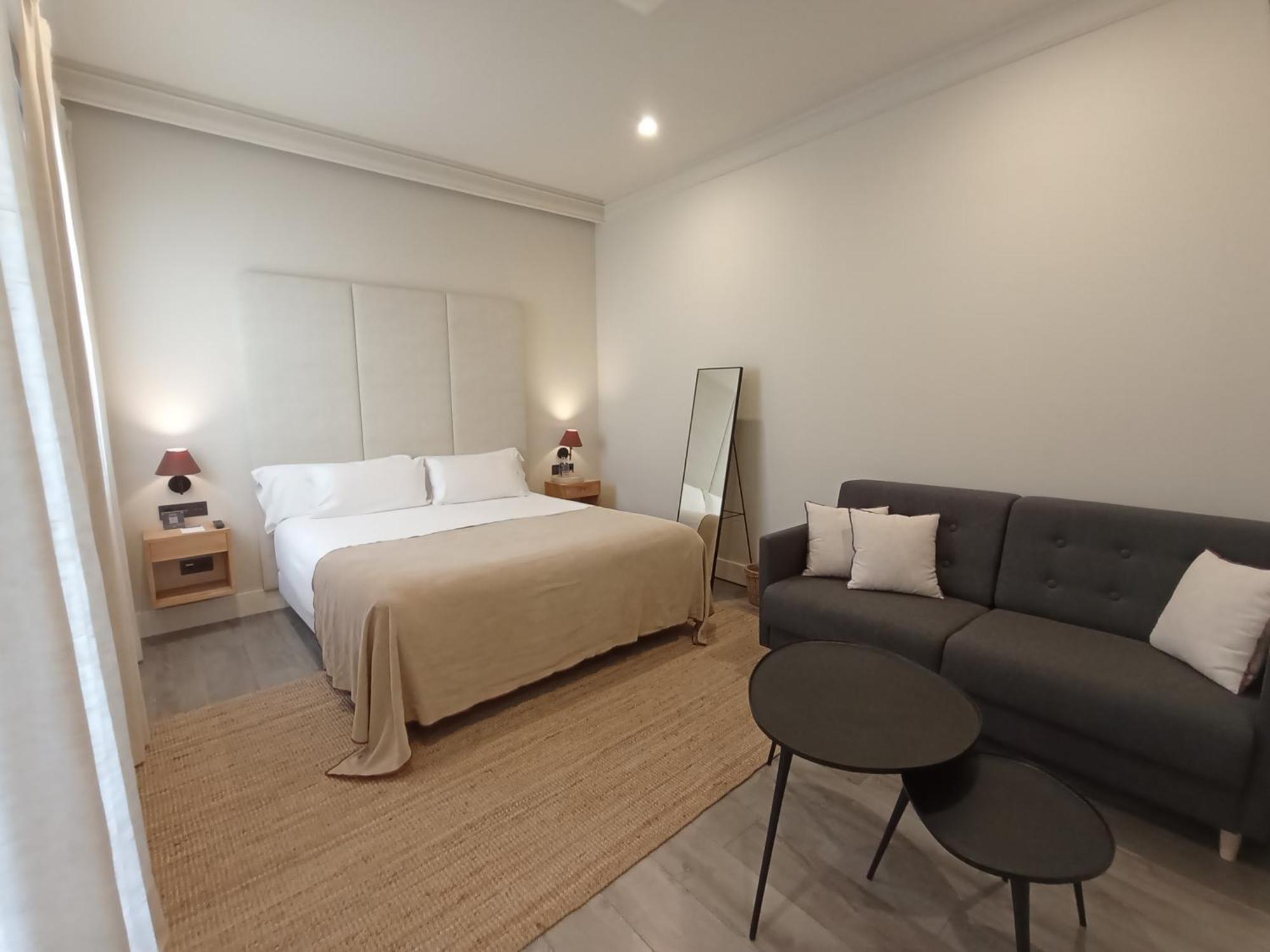 Uma Suites Parada Del Marques Seville Ngoại thất bức ảnh
