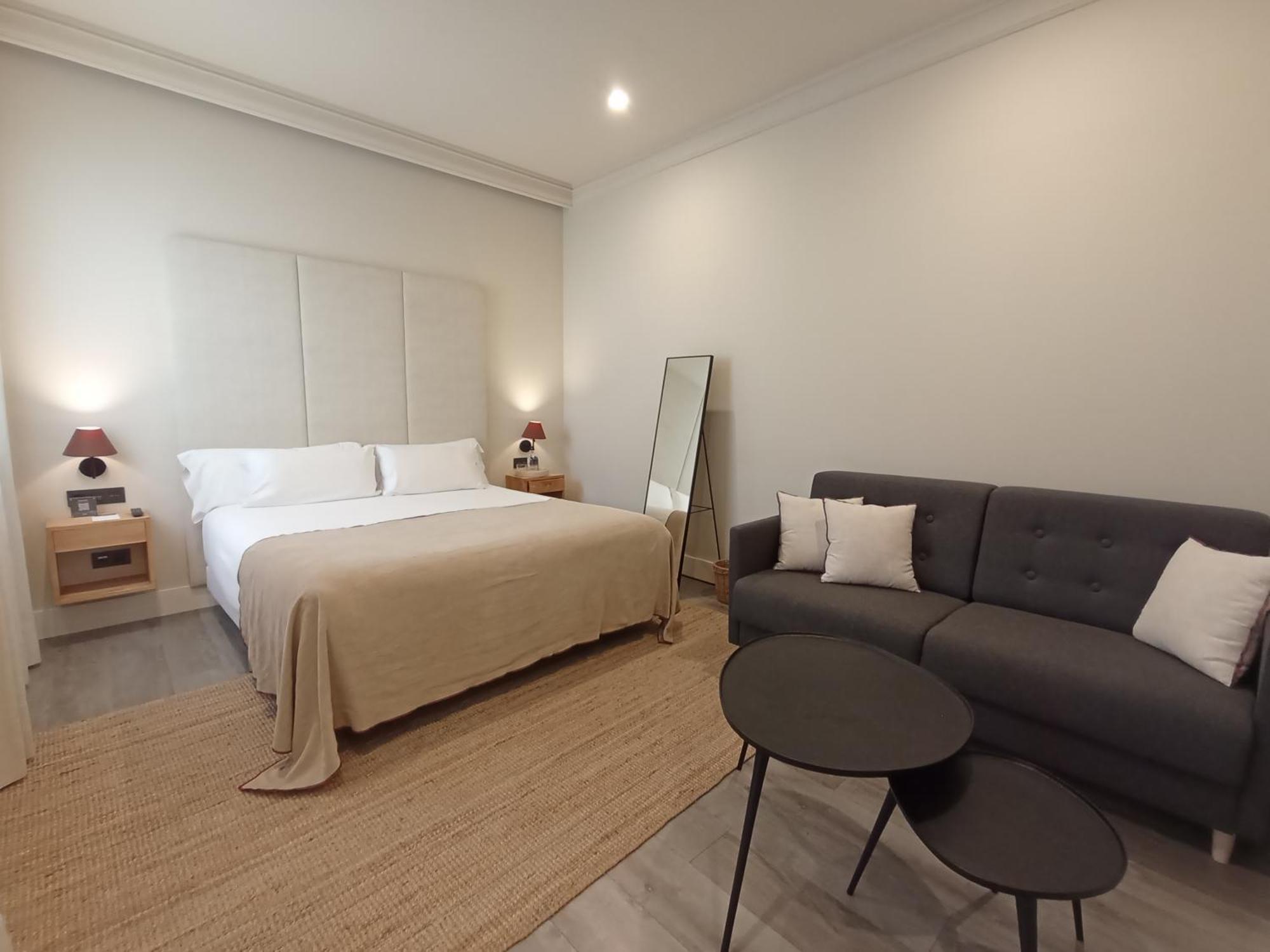 Uma Suites Parada Del Marques Seville Ngoại thất bức ảnh