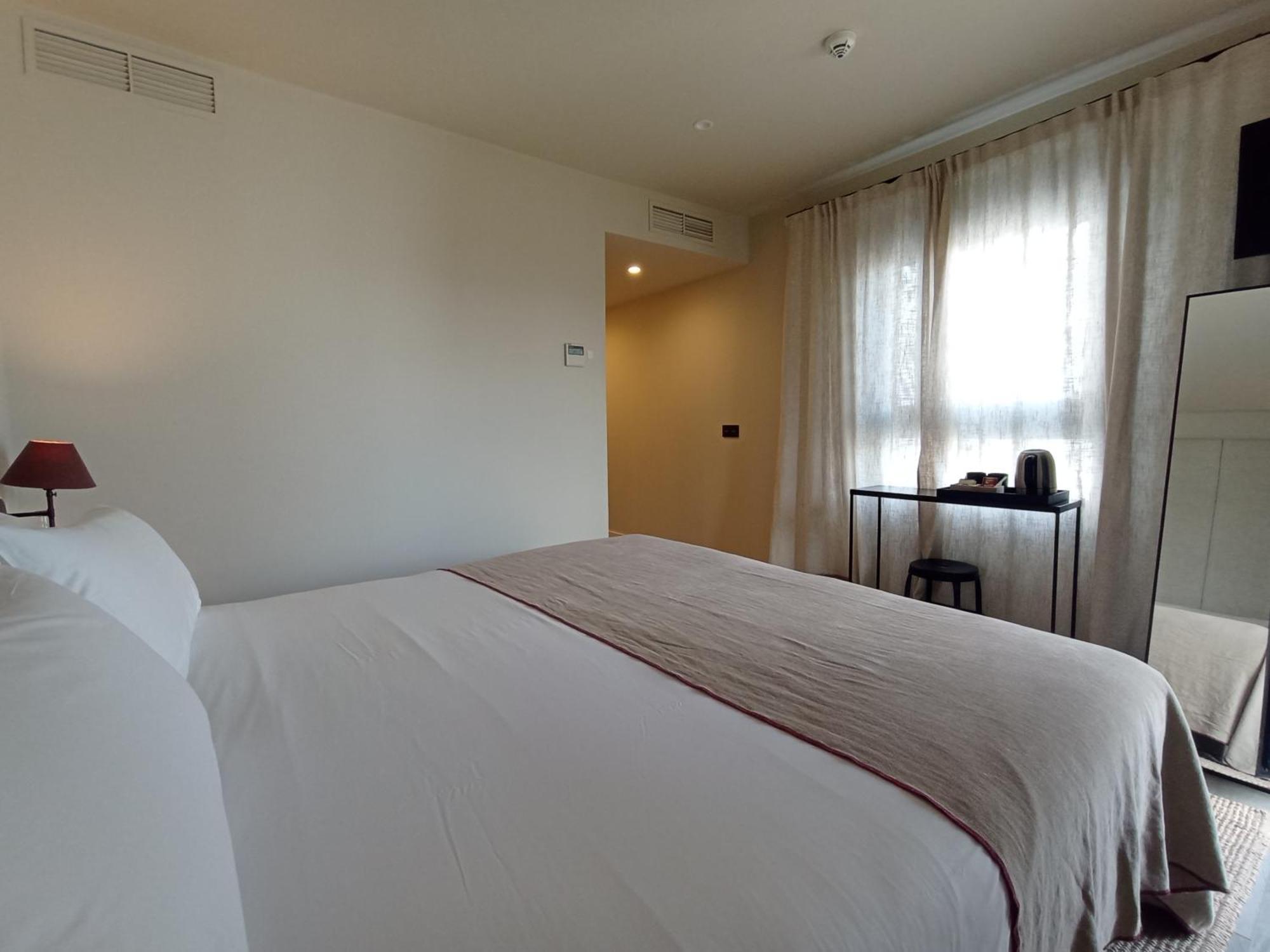 Uma Suites Parada Del Marques Seville Ngoại thất bức ảnh