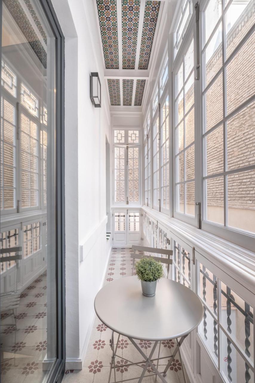 Uma Suites Parada Del Marques Seville Ngoại thất bức ảnh